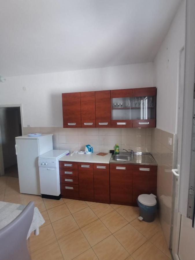 Emily Apartment Биоград на Мору Екстериор снимка