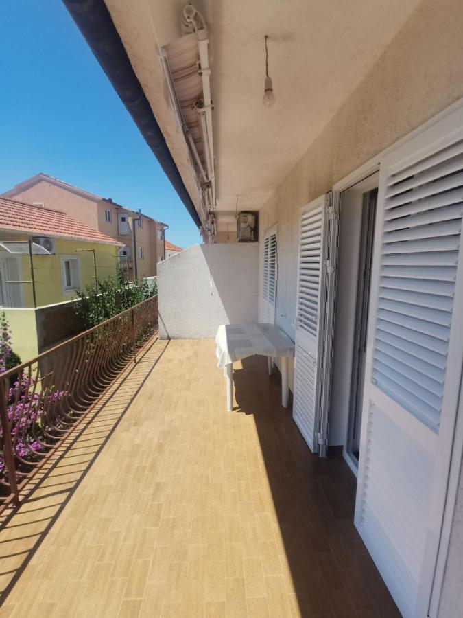 Emily Apartment Биоград на Мору Екстериор снимка