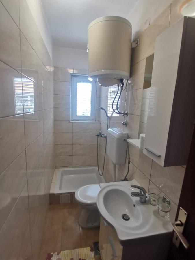 Emily Apartment Биоград на Мору Екстериор снимка