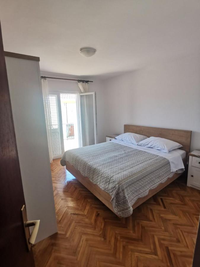 Emily Apartment Биоград на Мору Екстериор снимка