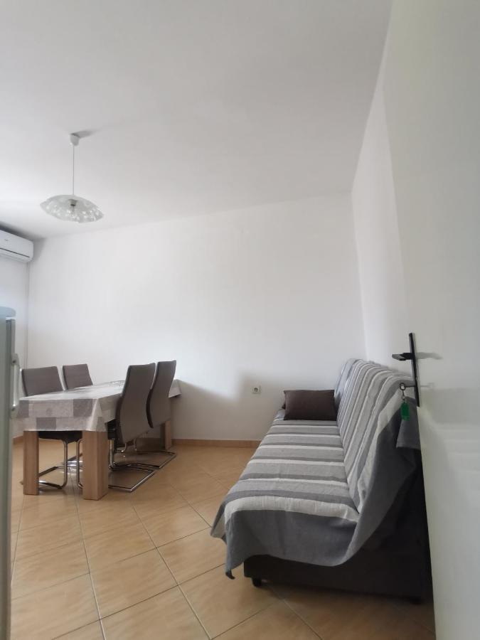 Emily Apartment Биоград на Мору Екстериор снимка